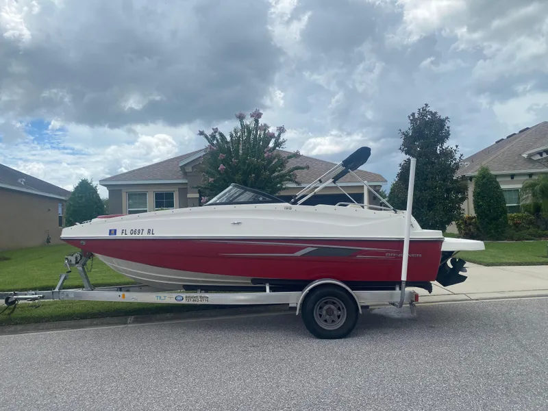 2016 Bayliner 195 Deck Boat