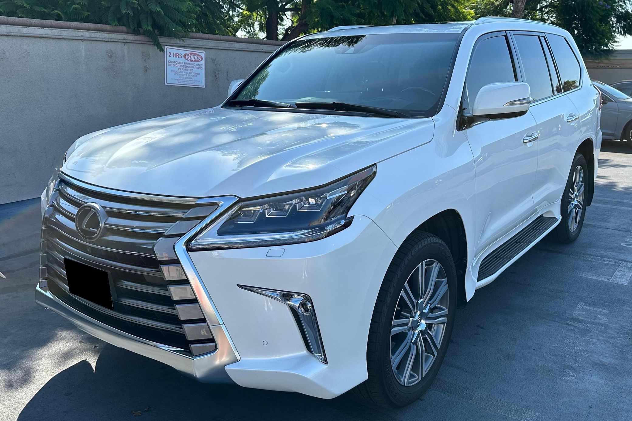 2017 Lexus LX 570